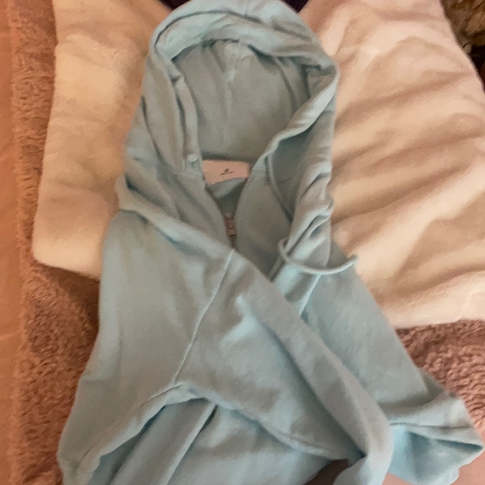 teal cropped hoodie